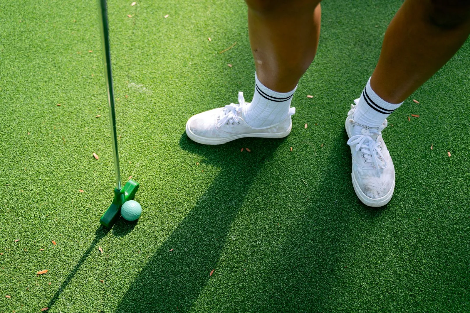 How to Plan a Mini Golf Group Outing